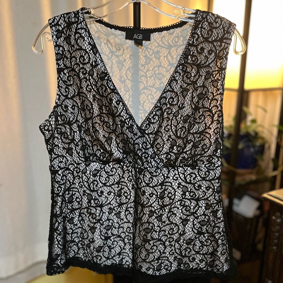 AGB Black and White Lace Top - Picture 1 of 4